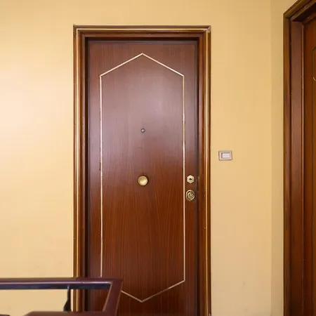 Banksy Inspired - Colli Albani Appartement